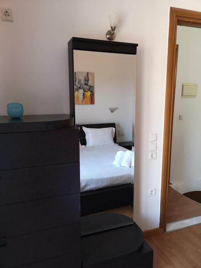 *The Balcony-Luxury Family House In City Center * 파르가 외부 사진
