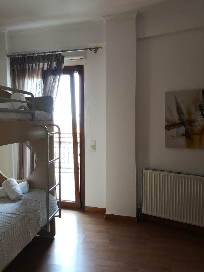 *The Balcony-Luxury Family House In City Center * 파르가 외부 사진